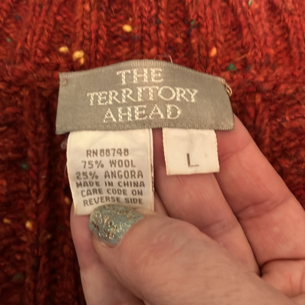 Sweater - Picture 4 of 7